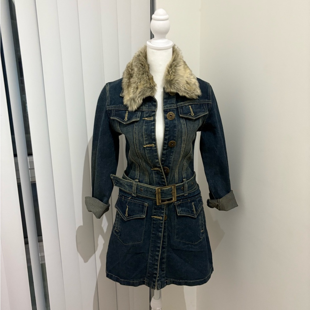 #y2kDenim Belted Dress with Faux Fur Collar - Picture 3 of 7